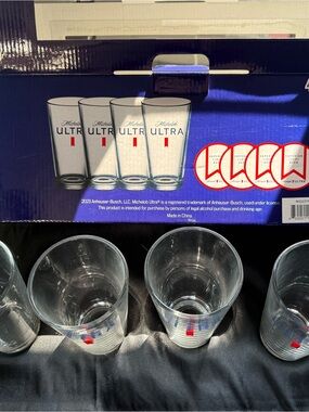 Michelob ULTRA 16 floz Clear Pint Glasses with Cork Coasters  - Set of 4.